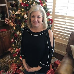 Meet your Posher, Monica